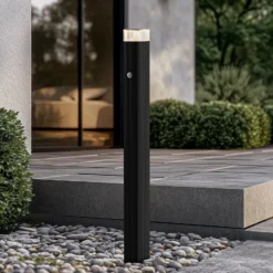Lindby Wegeleuchte Halvar, 80cm, schwarz, IP65, GU10, Sensor
