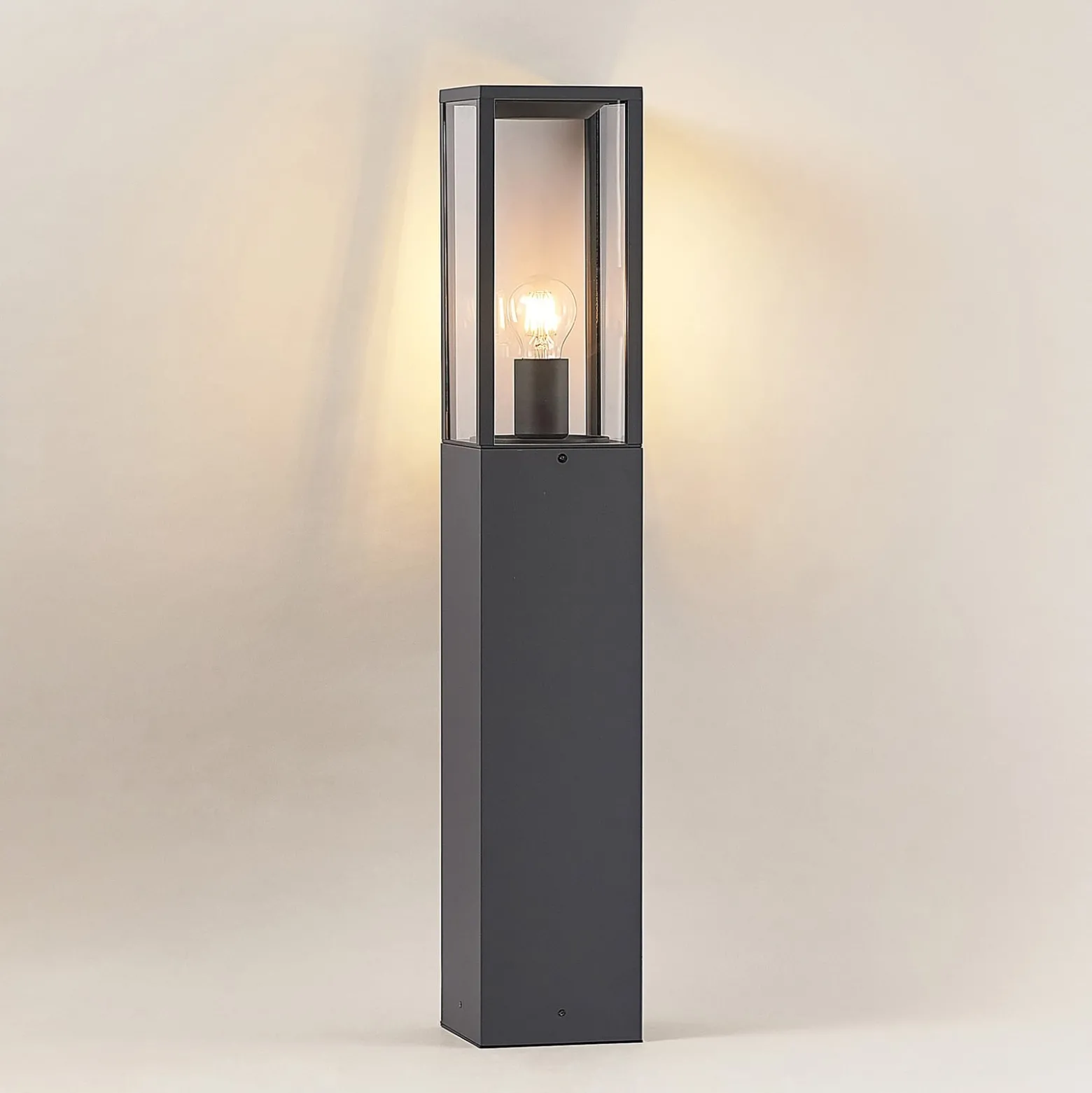 Lindby Wegeleuchte Peldar, anthrazit/klar, 80 cm
