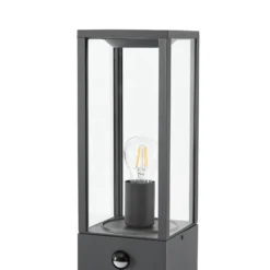 Lindby Wegeleuchte Peldar, anthrazit/klar, 80 cm, Sensor