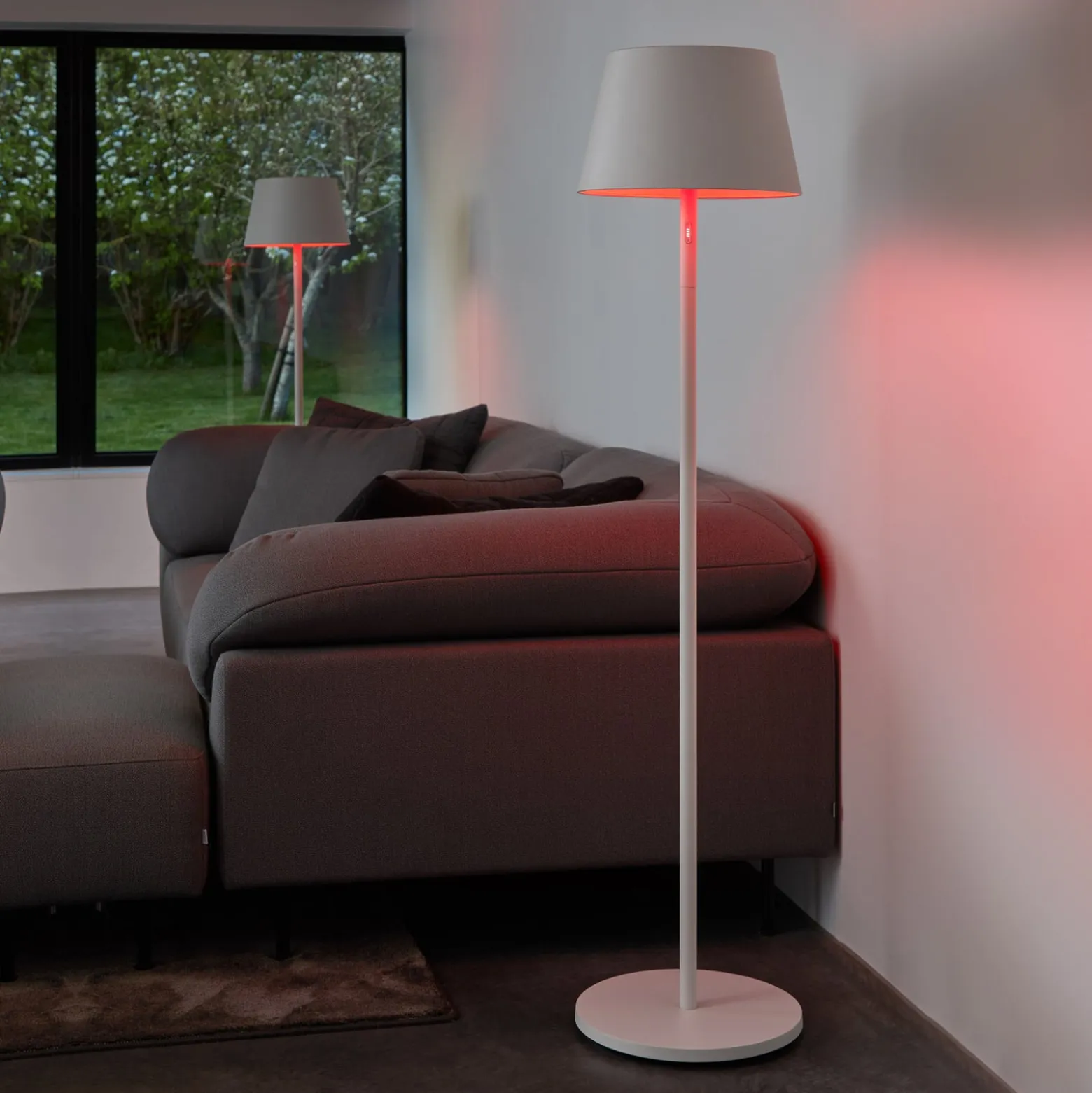 LOOM DESIGN LED-Akku-Stehleuchte Modi, CCT, RGB, weiß