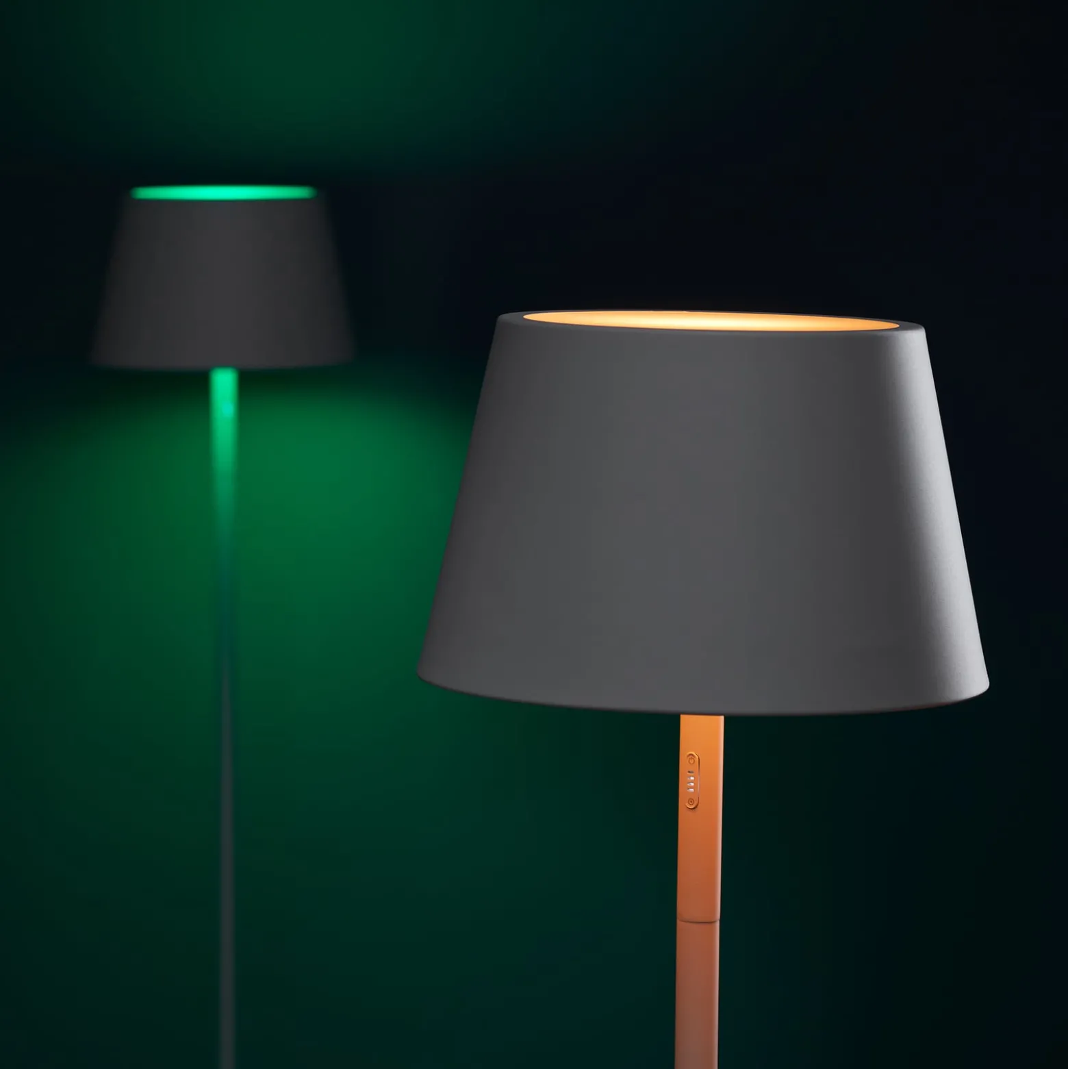 LOOM DESIGN LED-Akku-Stehleuchte Modi, CCT, RGB, weiß