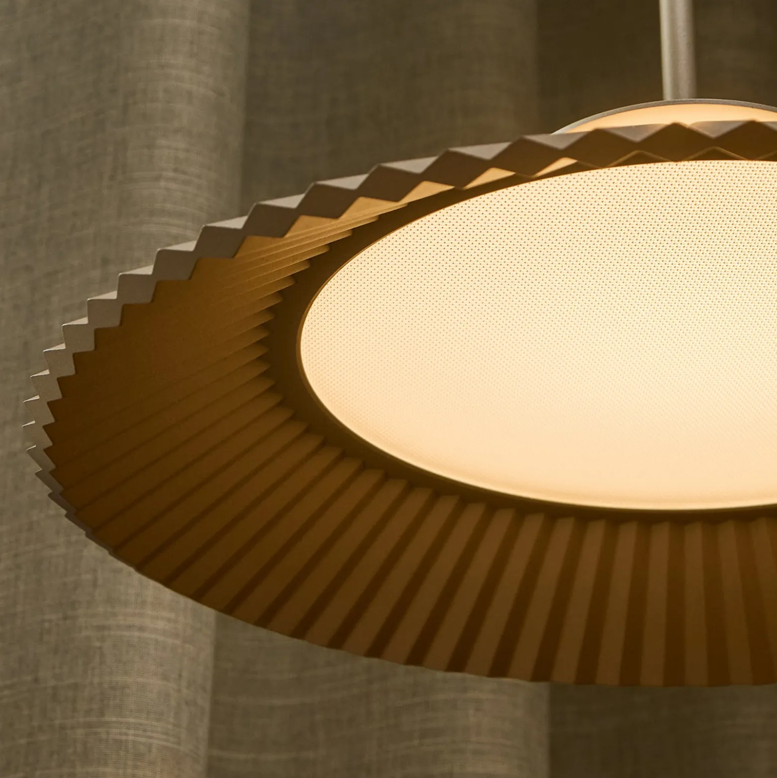 LOOM DESIGN LED-Hängelampe Ballerina, creme, Ø 35 cm