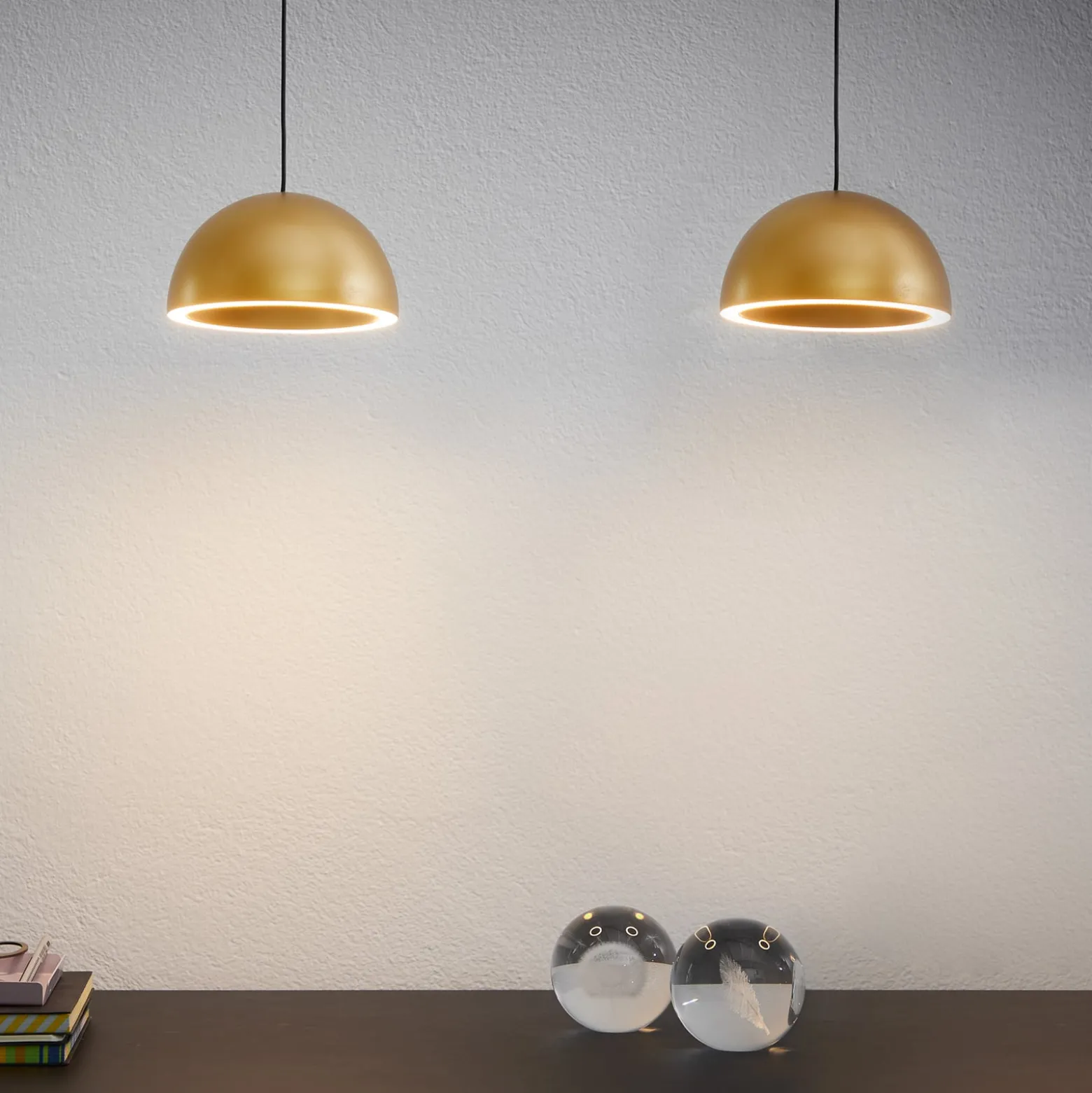 LOOM DESIGN LED-Hängelampe Curve goldfarben Aluminium Ø 14cm