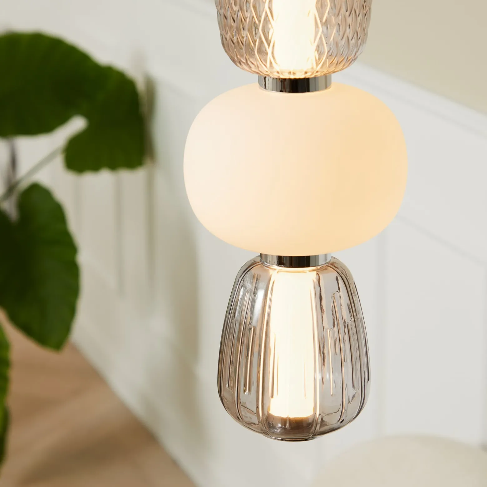LOOM DESIGN LED-Hängelampe Pearl 5 grau/chrom Glas Höhe 78cm