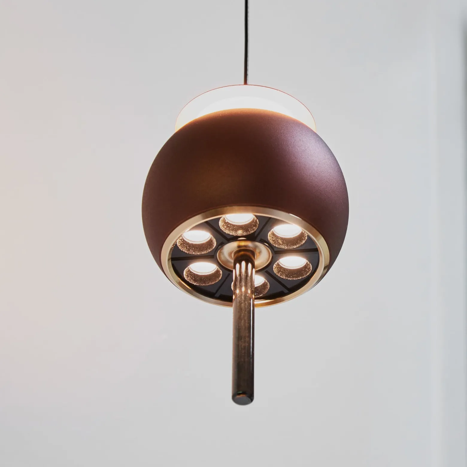 LOOM DESIGN LED-Hängeleuchte Parachute, braun, Ø 9,6 cm, Alu