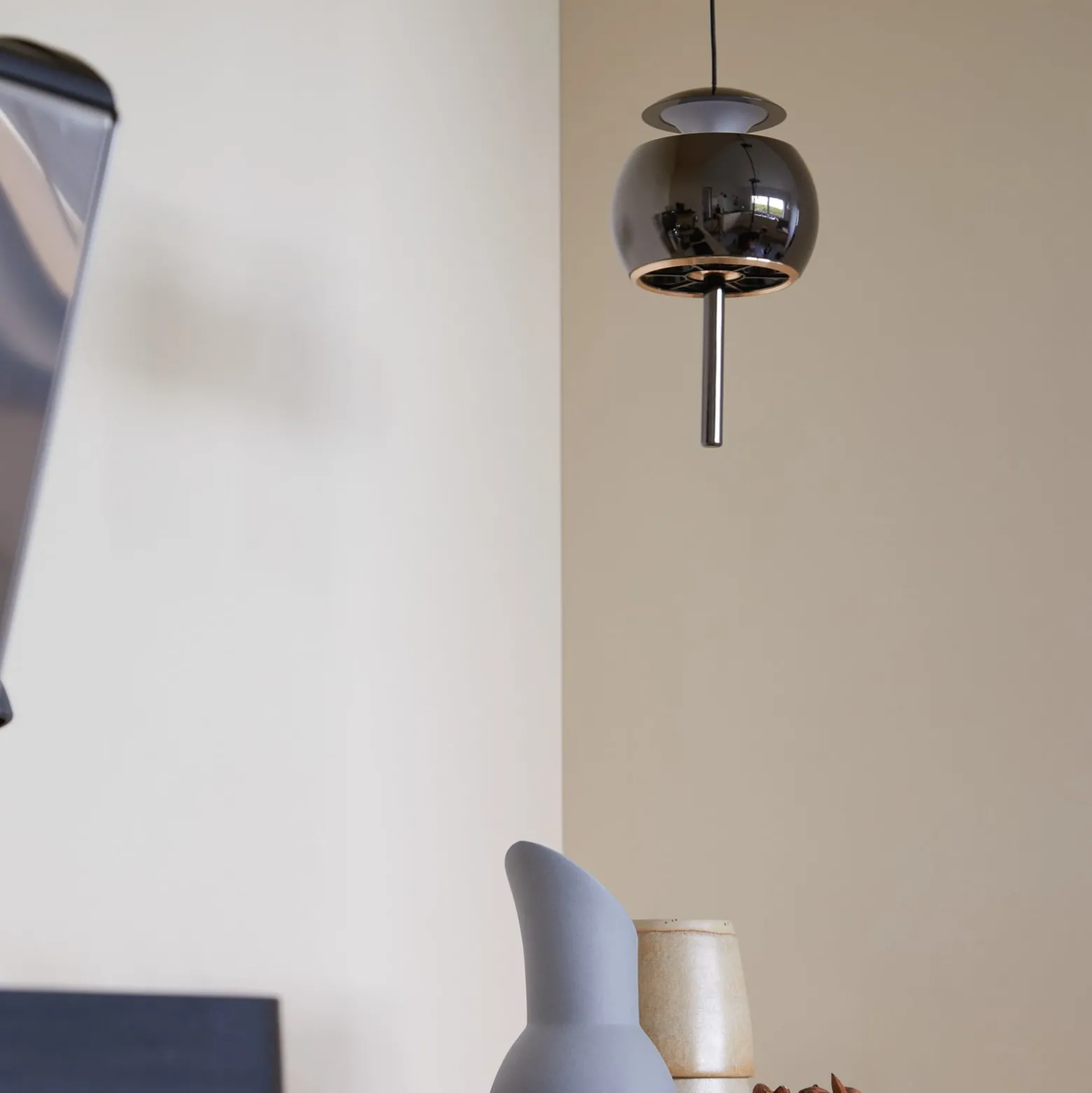 LOOM DESIGN LED-Hängeleuchte Parachute, schwarz Ø 9,6 cm Alu