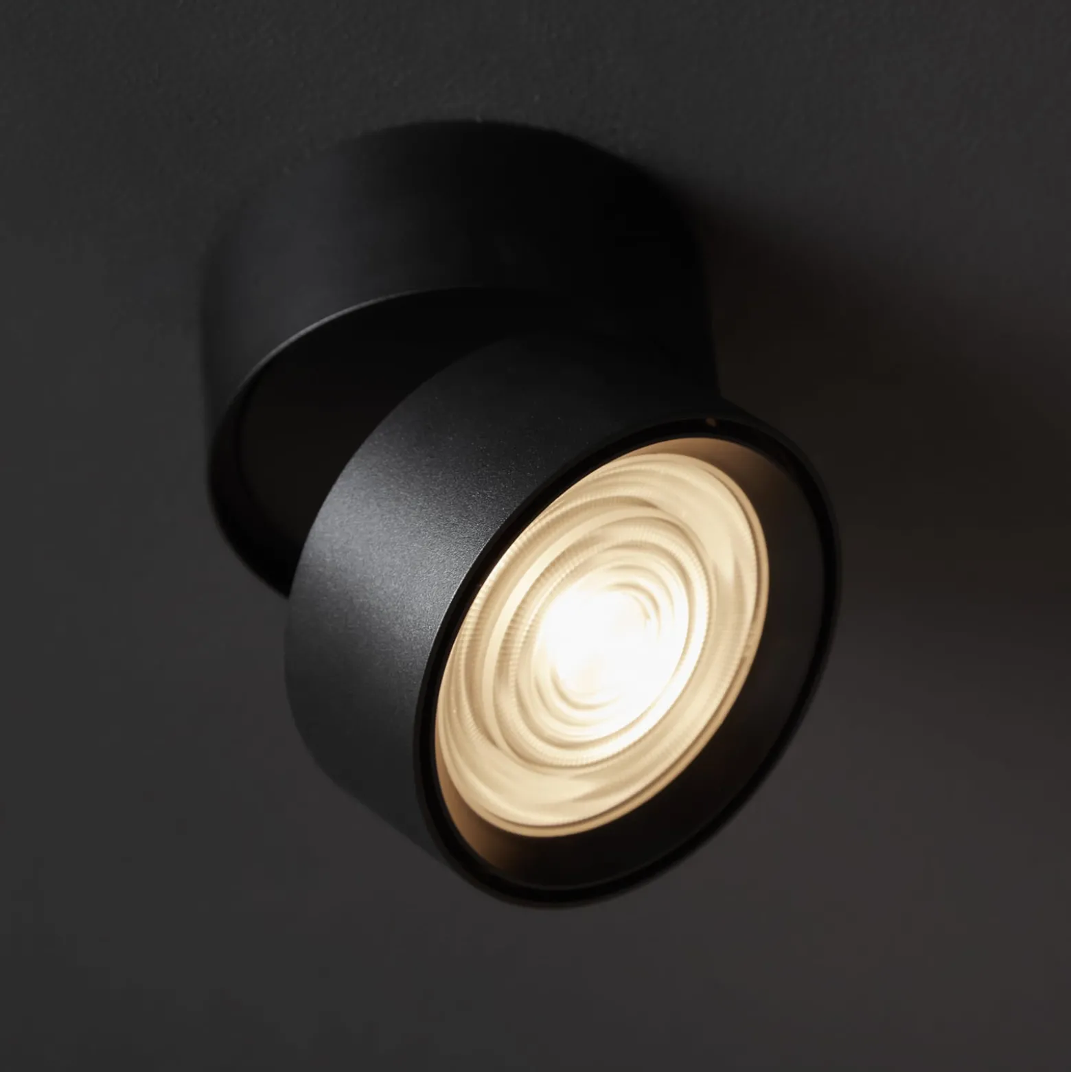 LOOM DESIGN Ray LED-Deckenspot Ø9,3cm 13W schwarz