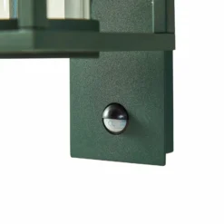 Lucande Außenwandlampe Ferda, Sensor Fassung unten, grün