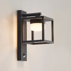 Lucande Außenwandlampe Timio, Downlight, Sensor, GX53, IP44