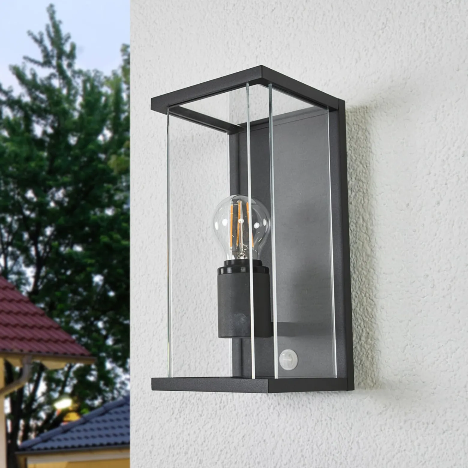 Lucande Außenwandleuchte Annalea, 29cm, 1-flg., IP54, Sensor