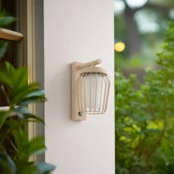 Lucande Außenwandleuchte Chandan, 30cm, beige, Sensor, IP44