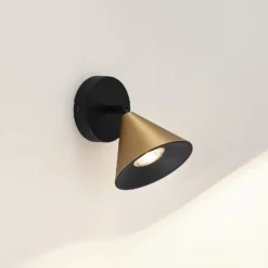 Lucande Kartio Deckenlampe, 1-fl.,neigbar, messing