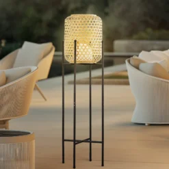 Lucande LED-Akku-Stehleuchte Adebi, schwarz, Bambus, Ø32,5cm