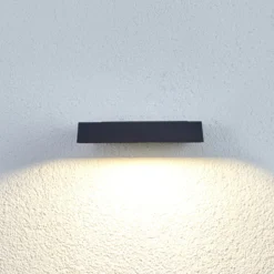 Lucande LED-Außenstrahler Maica, anthrazit, schwenkbar, IP65