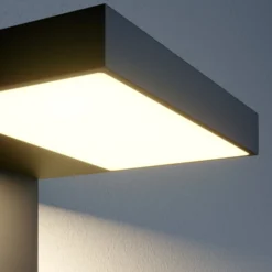 Lucande LED-Außenwandlampe Silvan, anthrazit, Sensor, IP54