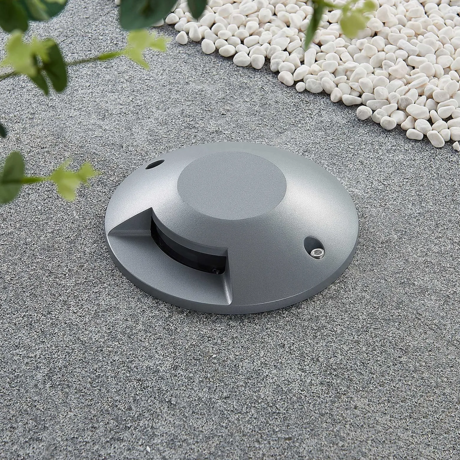 Lucande LED-Bodenstrahler Jeffrey, silber, 1 Lichtaustritt