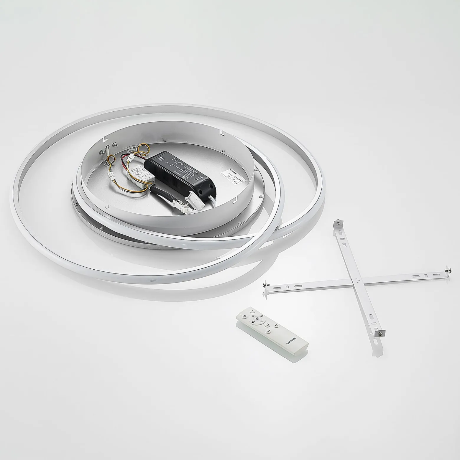Lucande LED-Deckenlampe Noud, 65 cm, silber, Metall, CCT