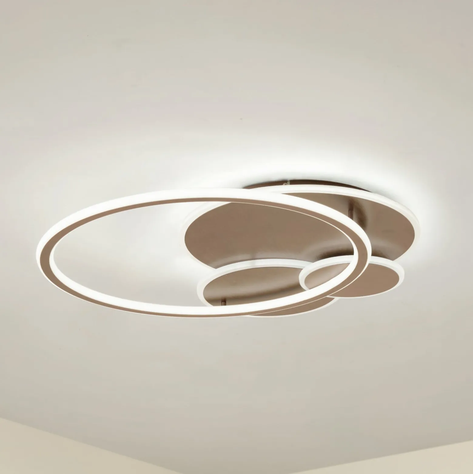 Lucande LED-Deckenleuchte Circulo, kaffeebraun, CCT, dimmbar