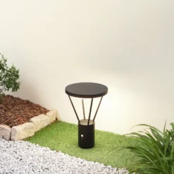 Lucande LED-Solar-Sockellampe Elario, 44 cm, schwarz, Sensor
