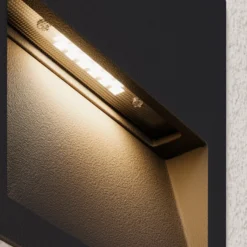 Lucande LED-Wandeinbauleuchte Loya, 11,5x11,5 cm, grau, IP54