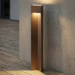 Lucande LED-Wegeleuchte Kaholo, braun, 90 cm, IP44