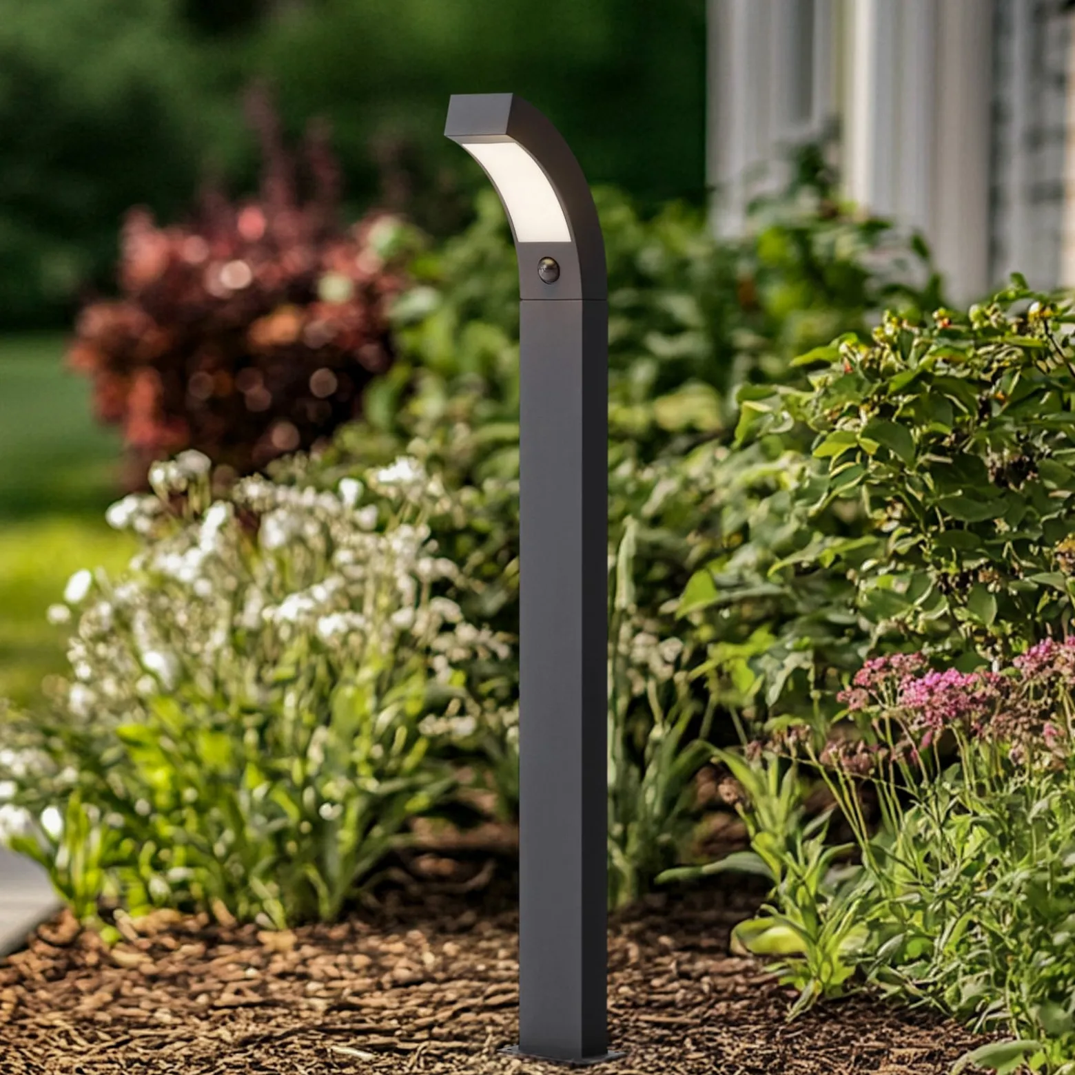 Lucande LED-Wegeleuchte Lennik, Sensor, 100 cm, anthrazit