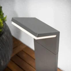 Lucande LED-Wegeleuchte Nevio, 60 cm, anthrazit, Metall