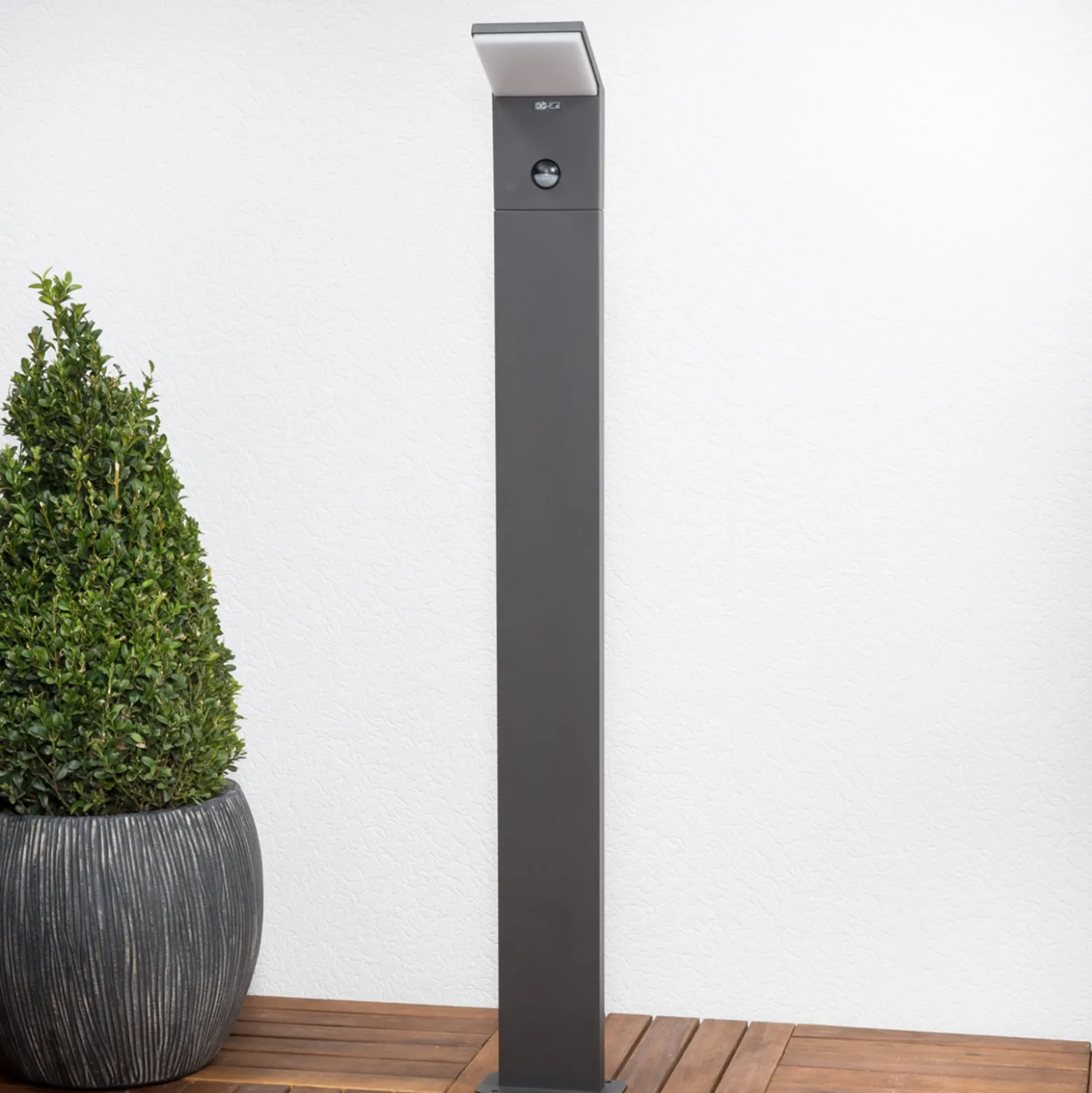 Lucande LED-Wegeleuchte Nevio, Sensor, 100cm, anthrazit