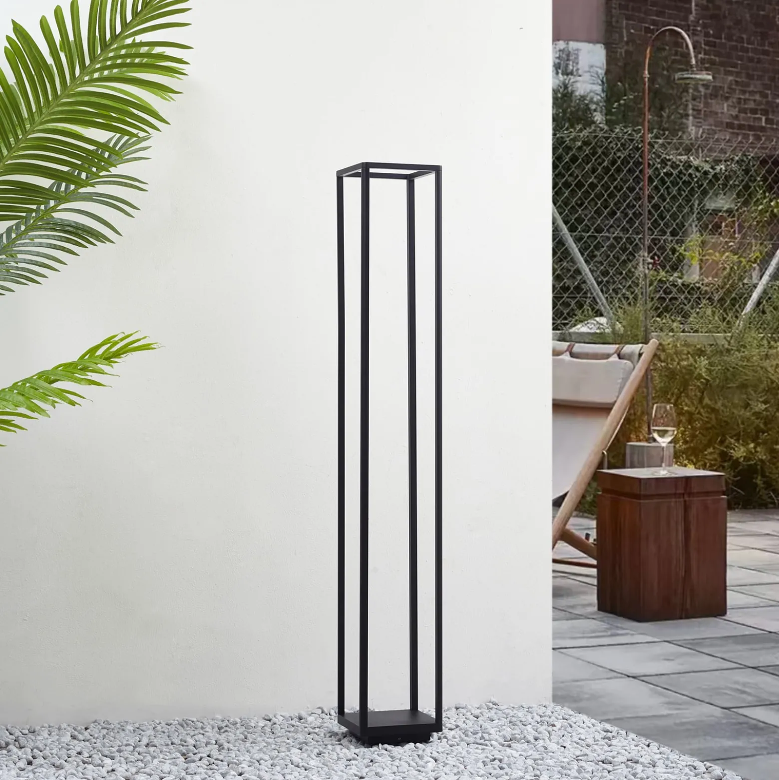 Lucande LED-Wegeleuchte Thorvid, Höhe 120 cm, schwarz