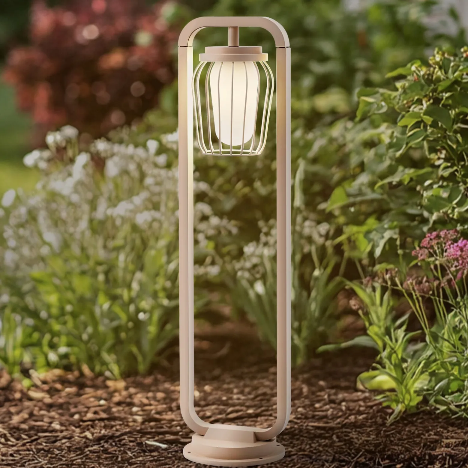 Lucande Wegeleuchte Chandan, 90 cm, beige, Metall, IP54