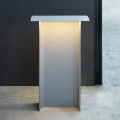 Luceplan Fienile LED-Wegeleuchte 72 cm hellgrau