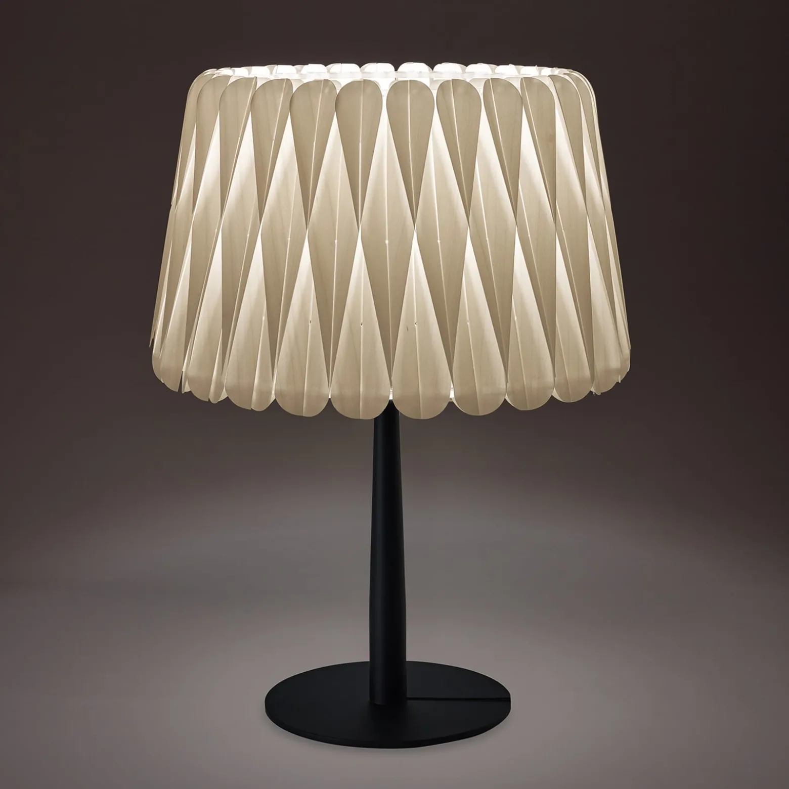 LZF Lola Medium Tischleuchte, schwarz/elfenbein