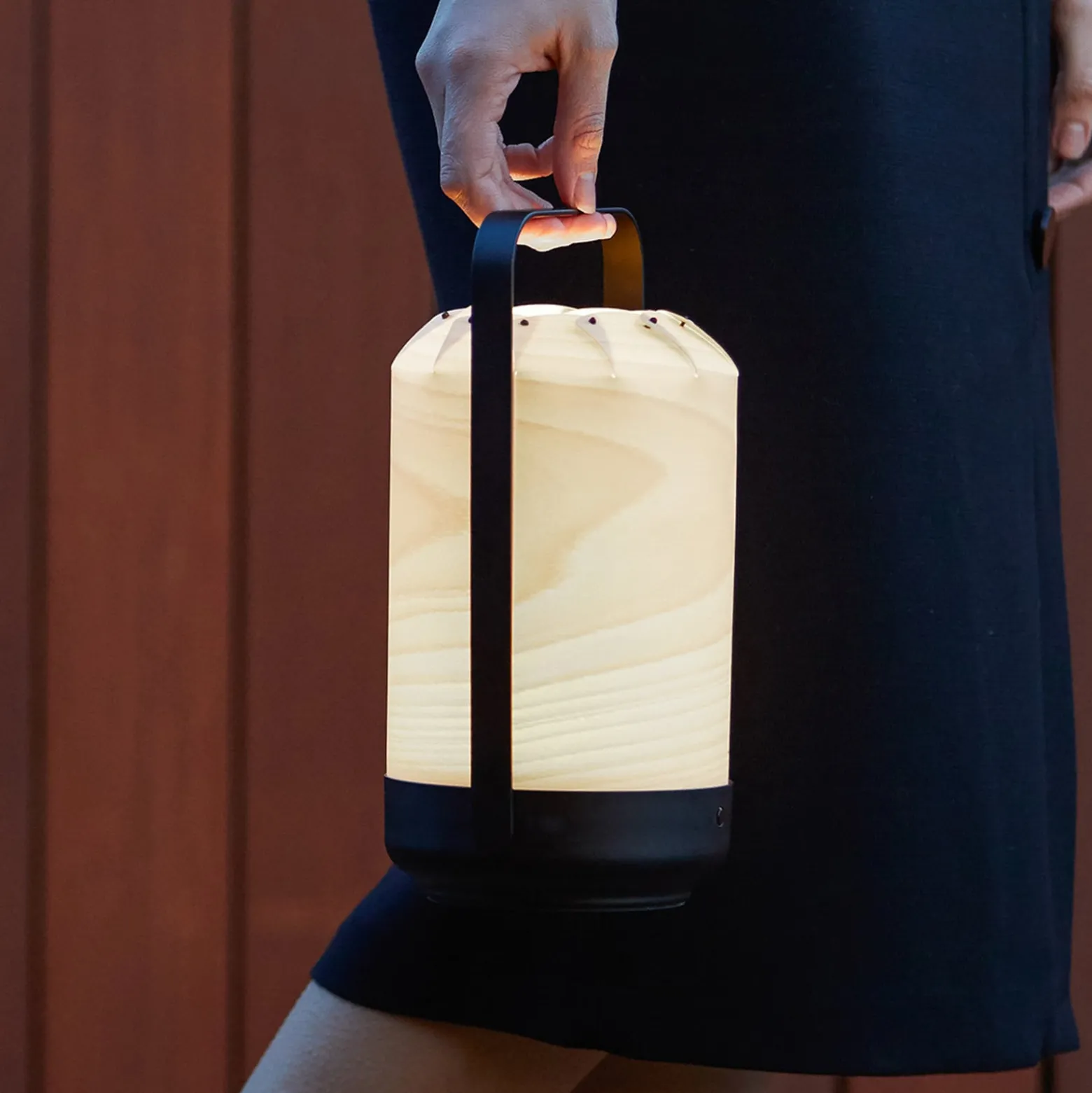 LZF Mini Chou LED-Tischleuchte Akku, elfenbein