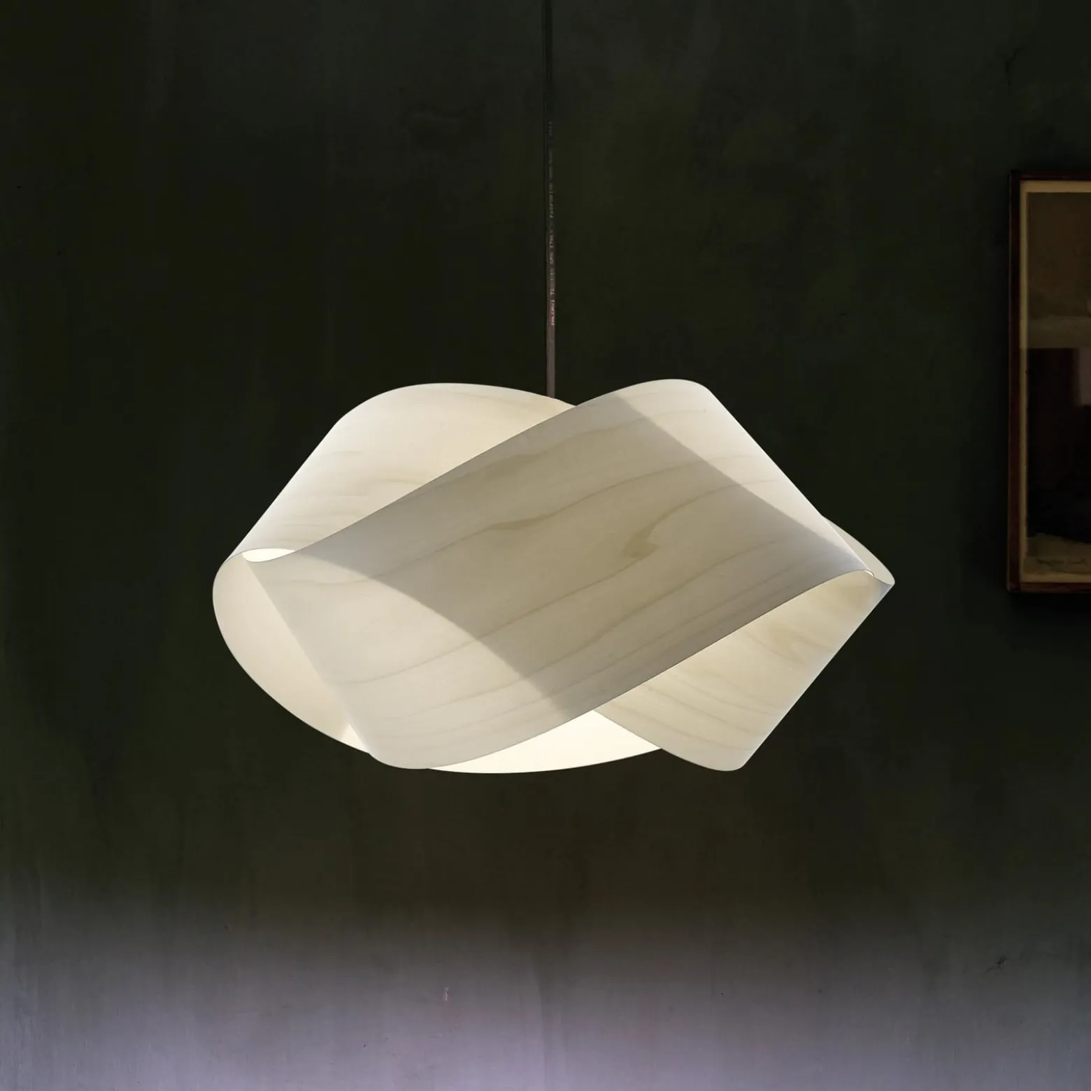 LZF Pendellampe Nut, elfenbein-/nickelfarben, Länge 42 cm