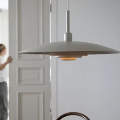 Markslöjd Hängeleuchte Piny, beige, Ø 57 cm, Metall, E27