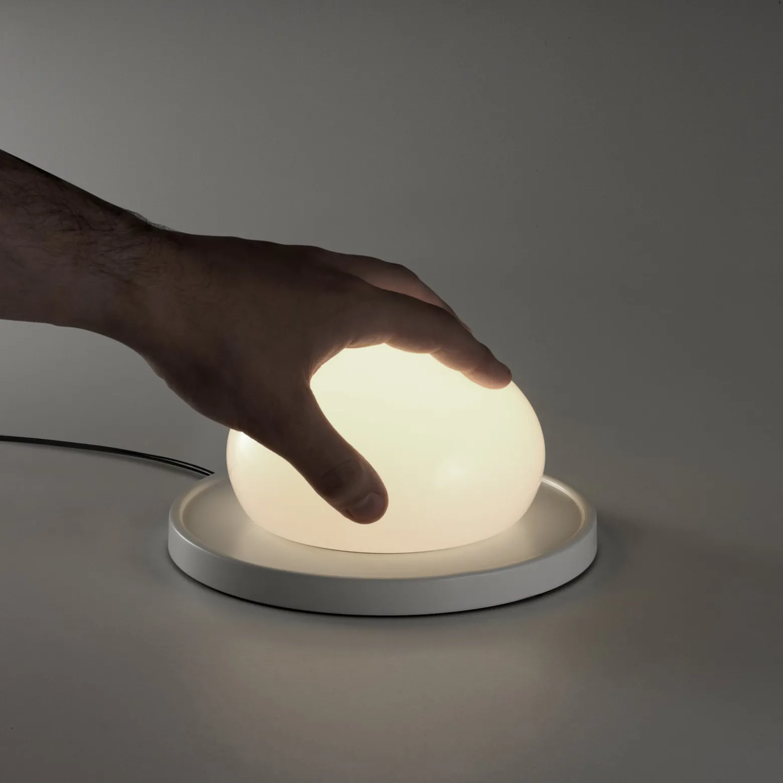 MARSET Bolita LED-Tischlampe, dimmbar weiß