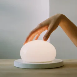 MARSET Bolita LED-Tischlampe, dimmbar weiß