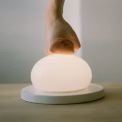 MARSET Bolita LED-Tischlampe, dimmbar weiß