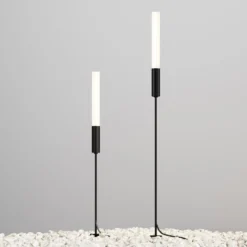 Maytoni LED-Wegeleuchte Flare, 59cm, Erdspieß, graphit, IP65