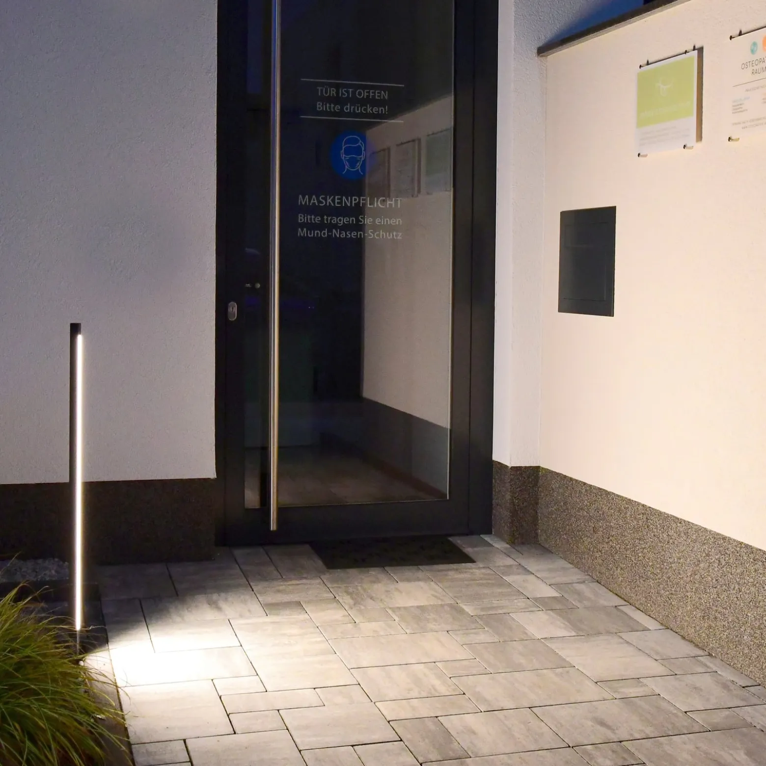 Megatron Linea Gartia LED-Erdspießleuchte, 15W 827