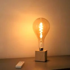 Müller Licht tint white LED-Lampe E27 4,9 W gold