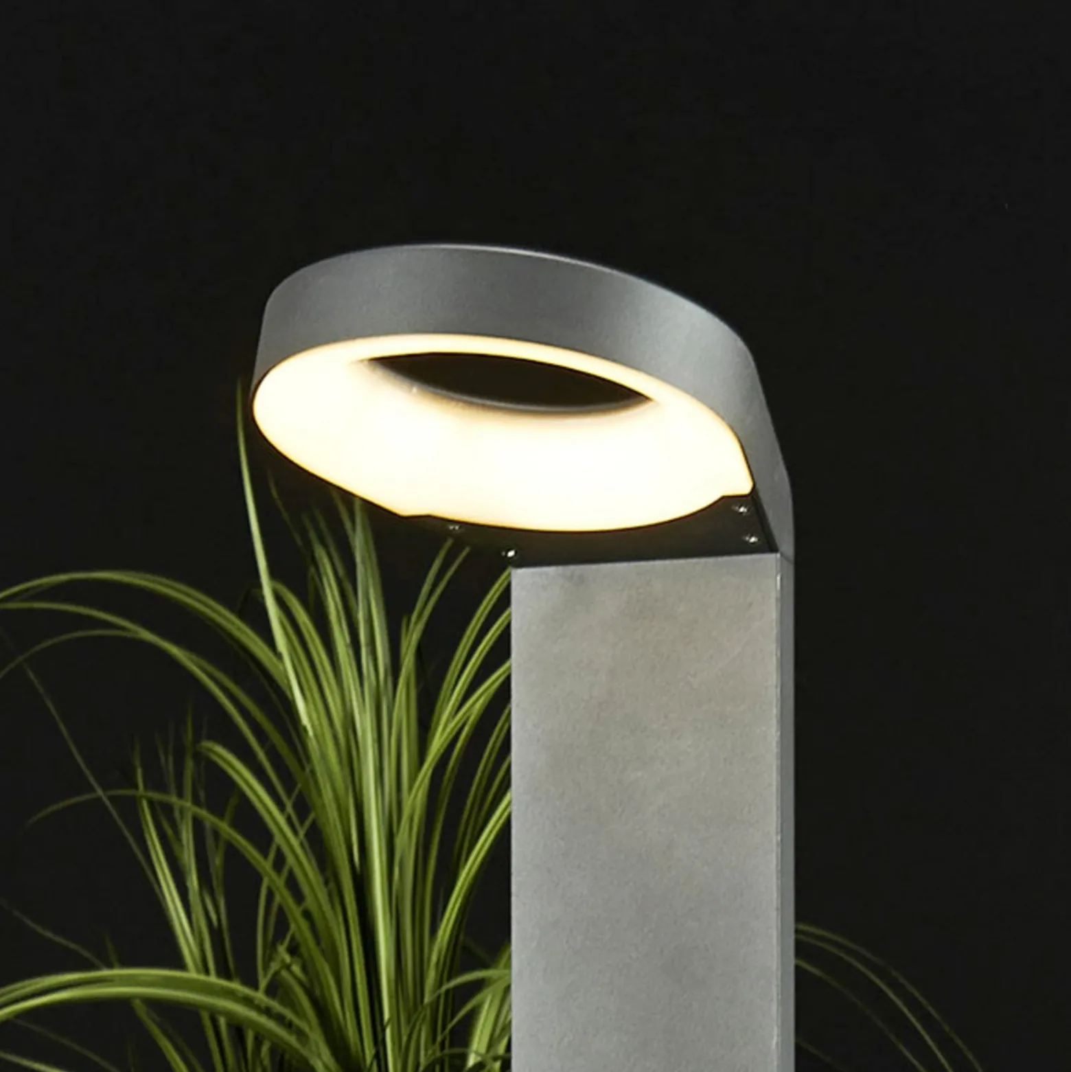 Moderne LED-Wegeleuchte Jarka