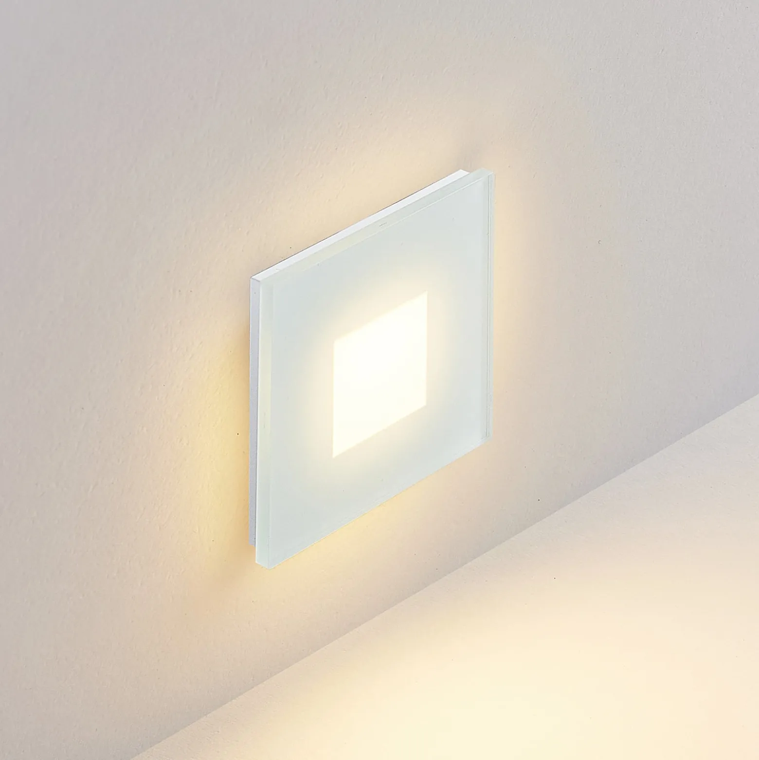 Molto Luce LED-Einbaulampe Wall R68 Glass IP44 SQ, weiß, CCT