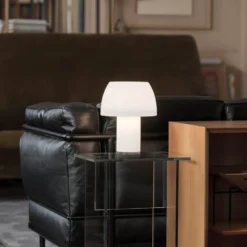 Nemo LED-Akku-Tischleuchte Lorosae, weiß, Glas, IP54, USB