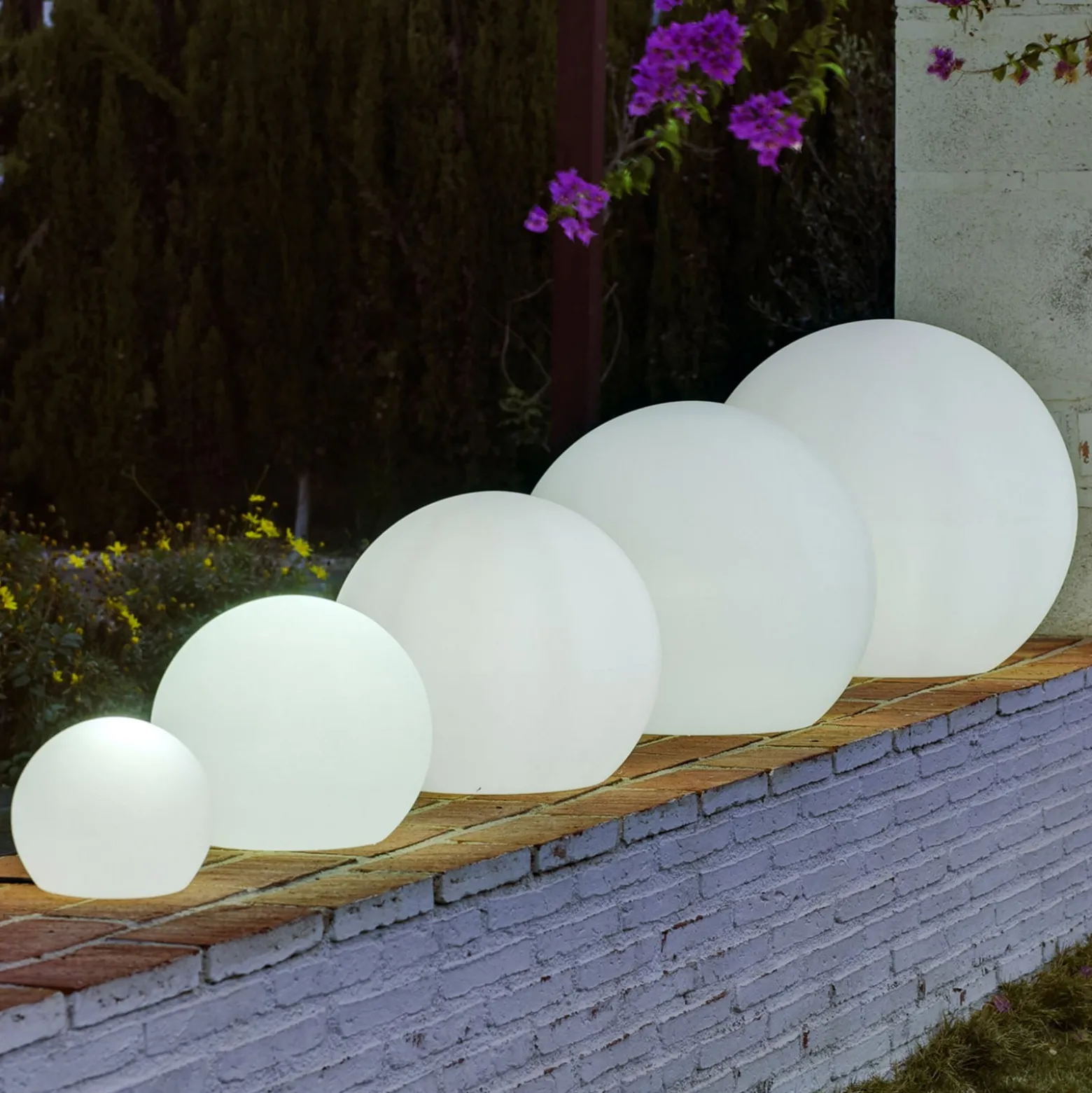 Newgarden Buly Bodenleuchte Kugel, Ø 50 cm