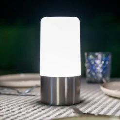 Newgarden LED-Akku-Tischleuchte Maia, grau, IP54, RGBW