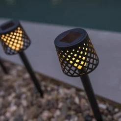 Newgarden LED-Solarleuchte Gretita, schwarz, Erdspieß, 4er