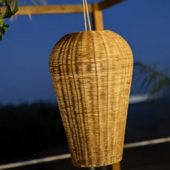 Newgarden Saona LED-Außenhängeleuchte aus Rattan