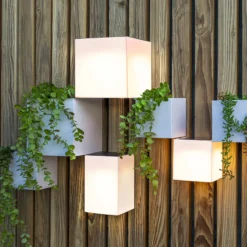 Newgarden Wally LED-Solarwandleuchte, 12x12 cm