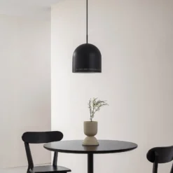 NOLA Hängeleuchte Oura, Ø 25 cm, schwarz, Eisen, E27